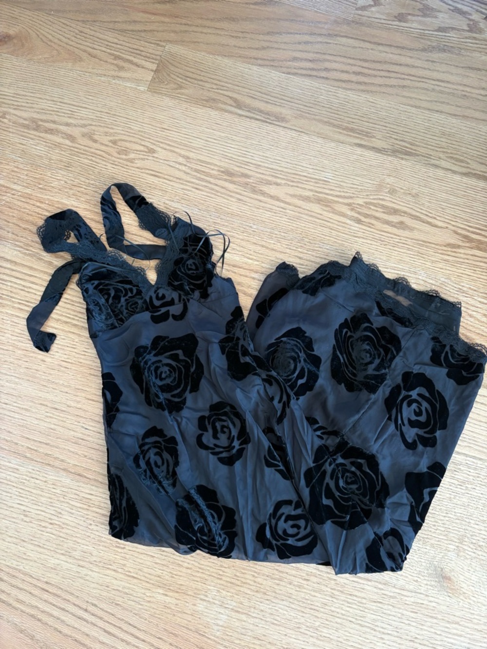 Lioness Dress - Picture 5 of 7